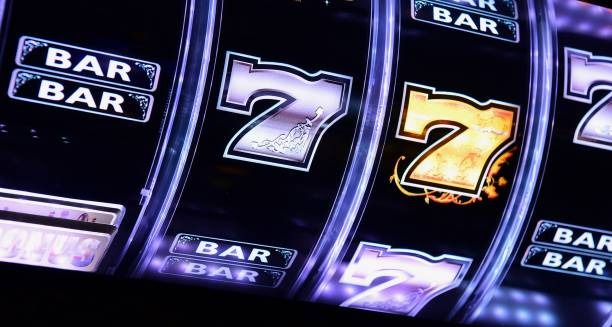 Multi-camera live-dealer baccarat studio